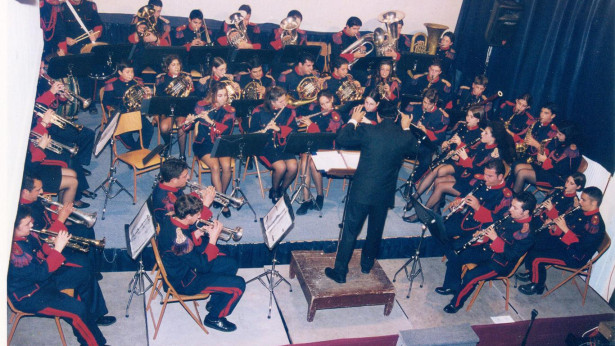 4. Φ.Ε.Λ. 13 12 1998 b